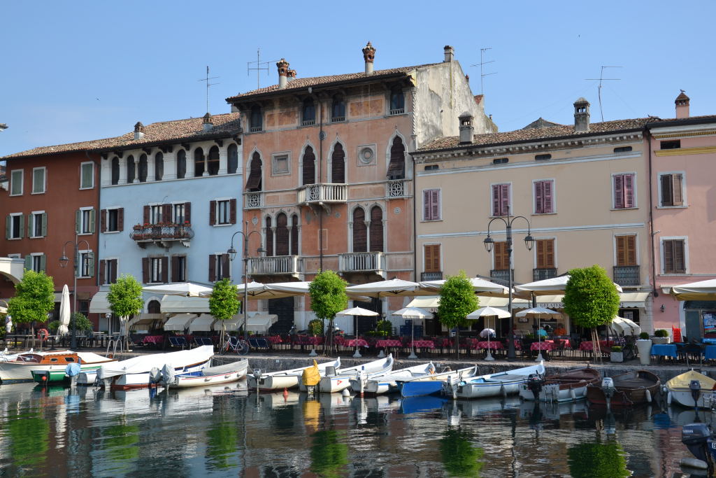Il porticciolo di Desenzano del Garda