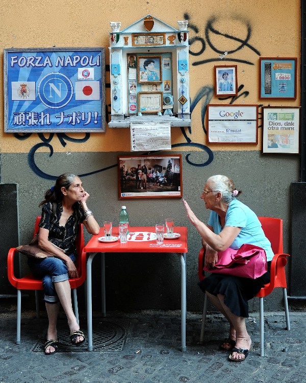 Il mito Maradona a Napoli.