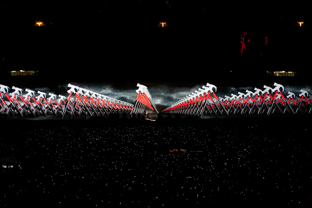 The Wall Live 7