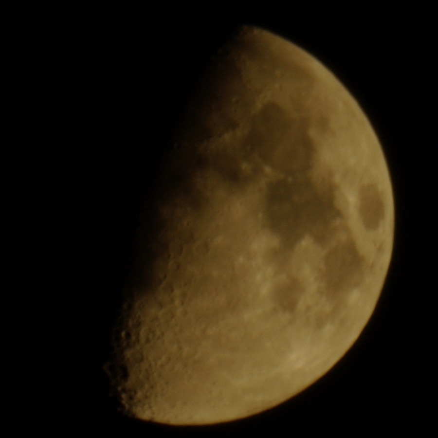 Il teschio sulla luna.