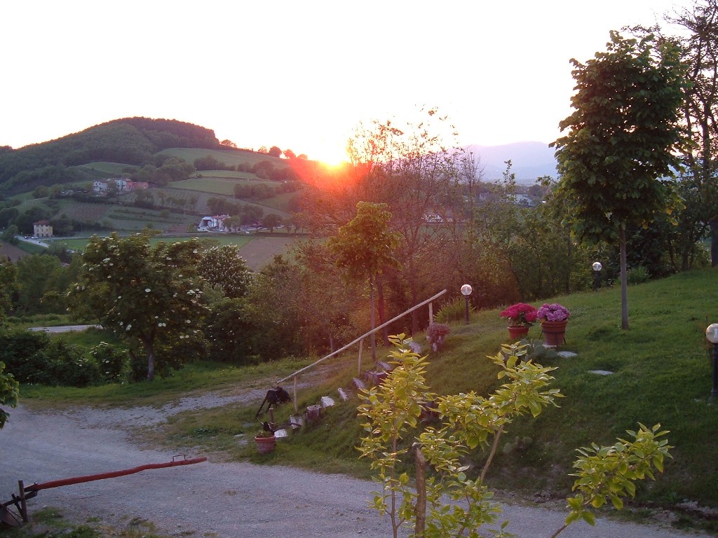 Tramonto in collina