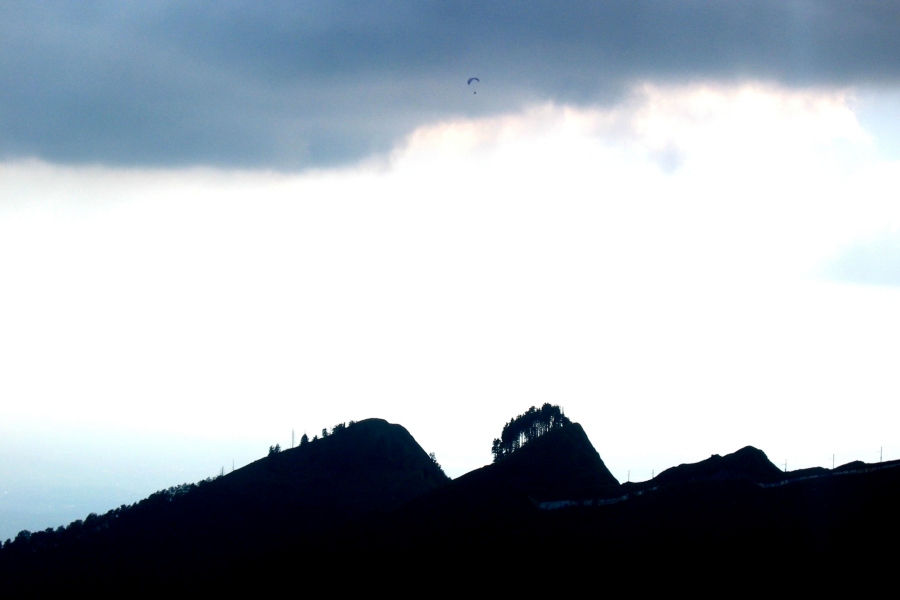 Icaro abbandona la terra