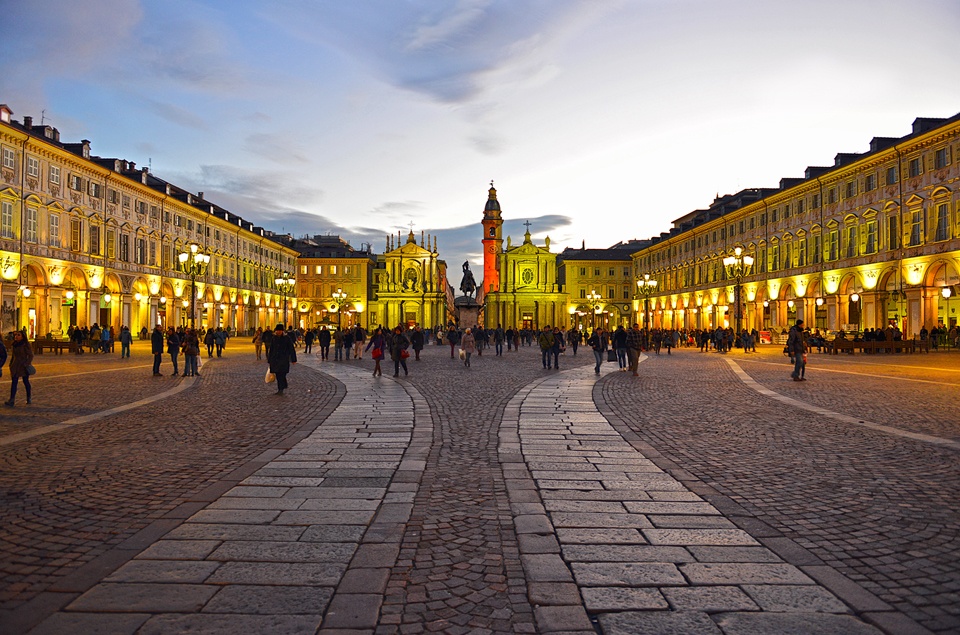 Torino, piazza San Carlo al tramonto