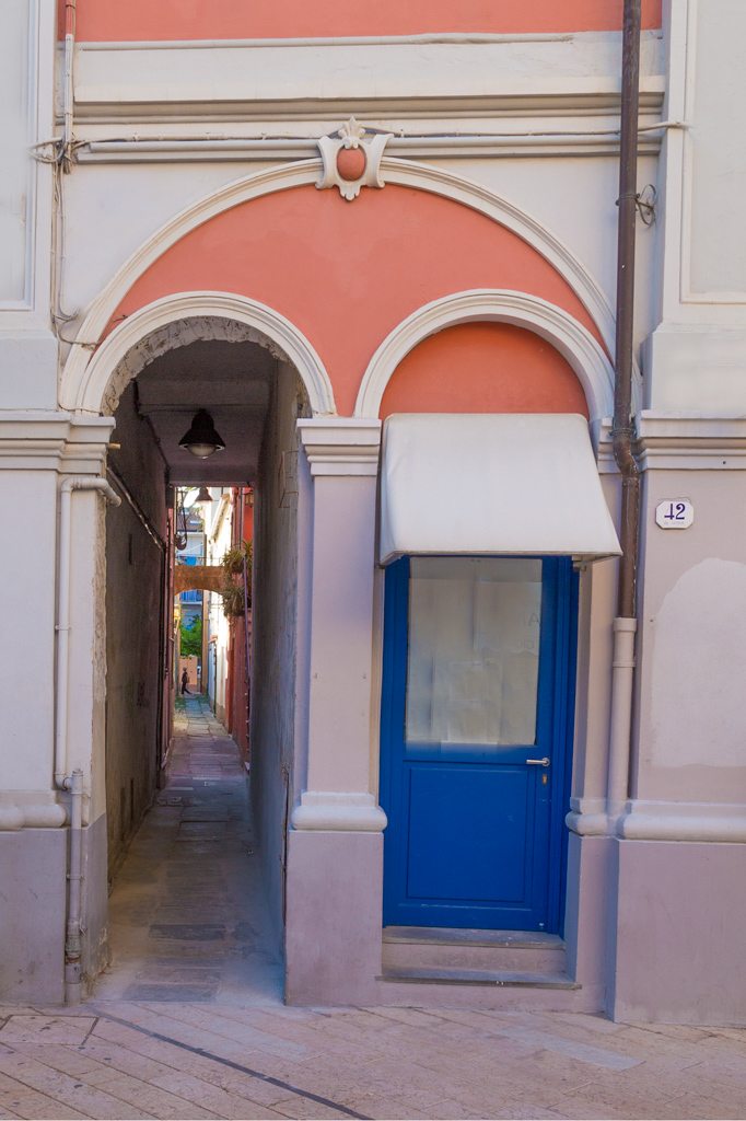 Tipico carruggio ligure