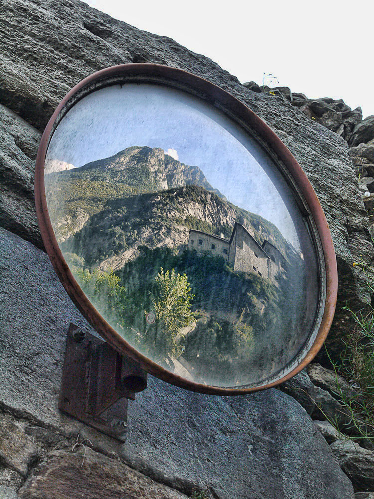 "Spiando" il forte di Bard