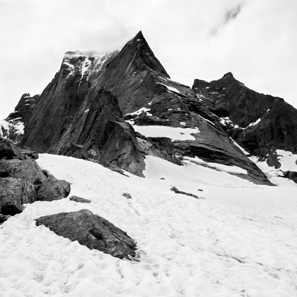 Pizzo Badile 1:1 b&w