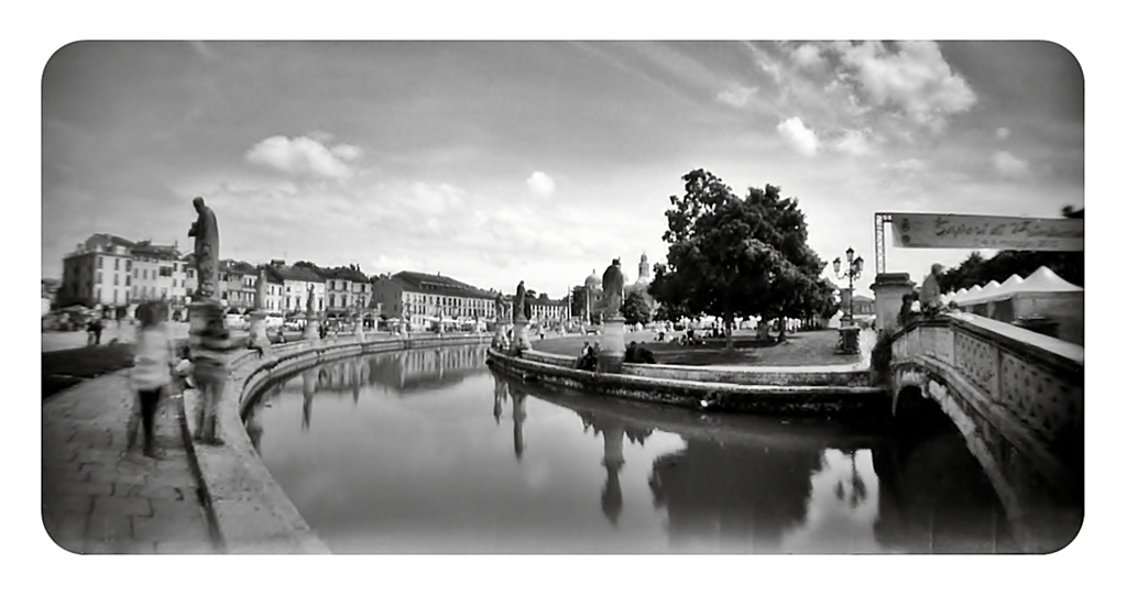 Padova, Prato della Valle ;/) pinhole