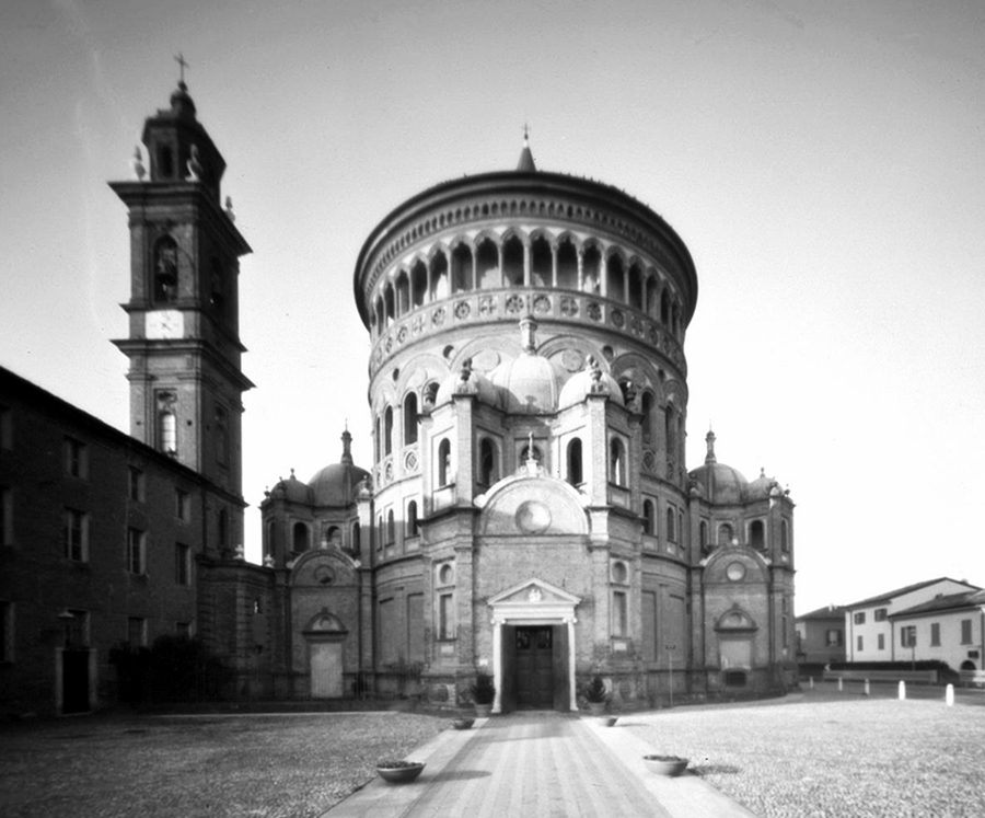 S. Maria della Croce ;/) pinhole