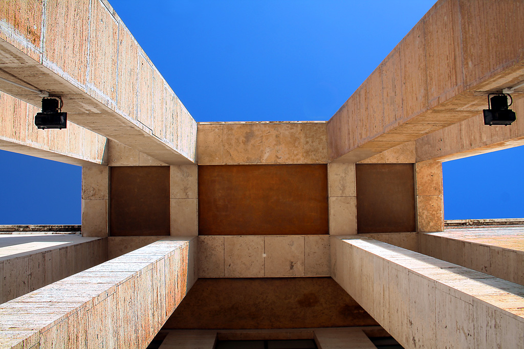 I Wanna Sink to the Bottom With You (The Ocean is Deep and Blue)