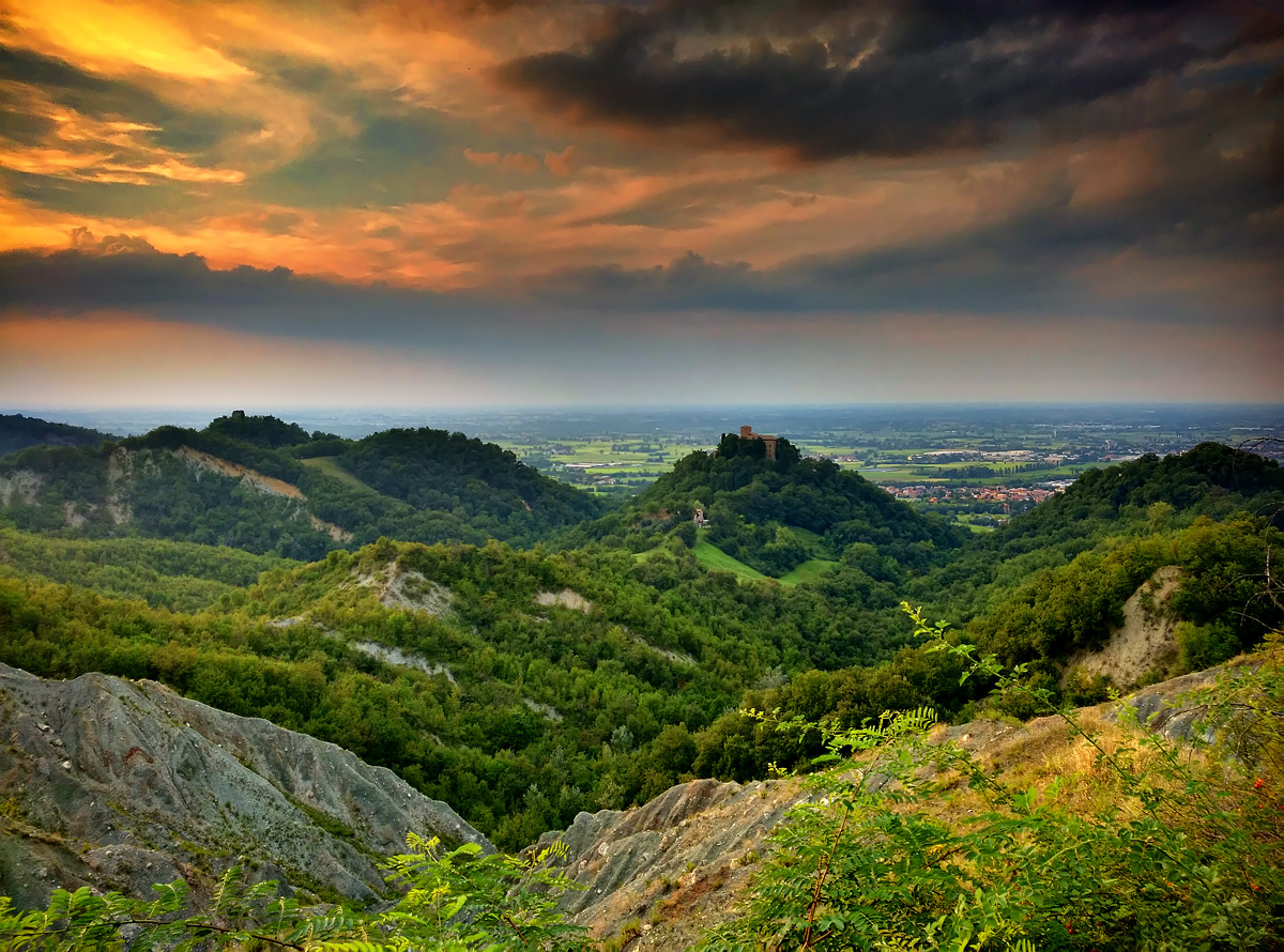 Castelnuovo (by Smartphone)