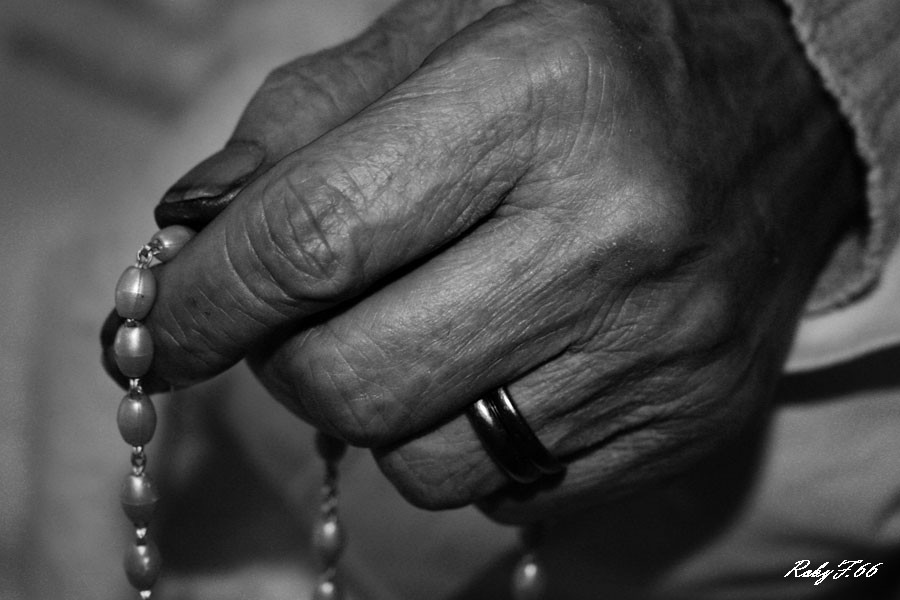 ... pater ave gloria