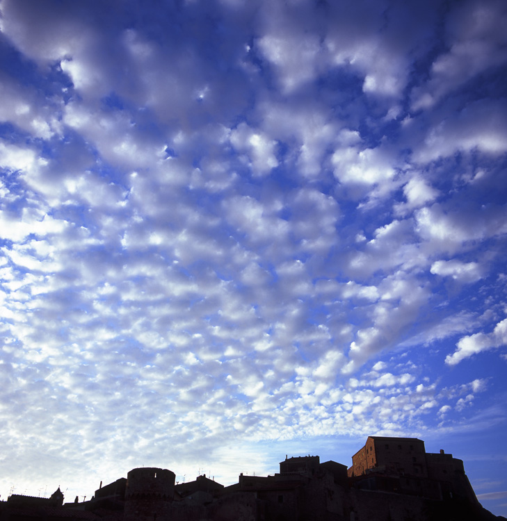 nuvole sul castello