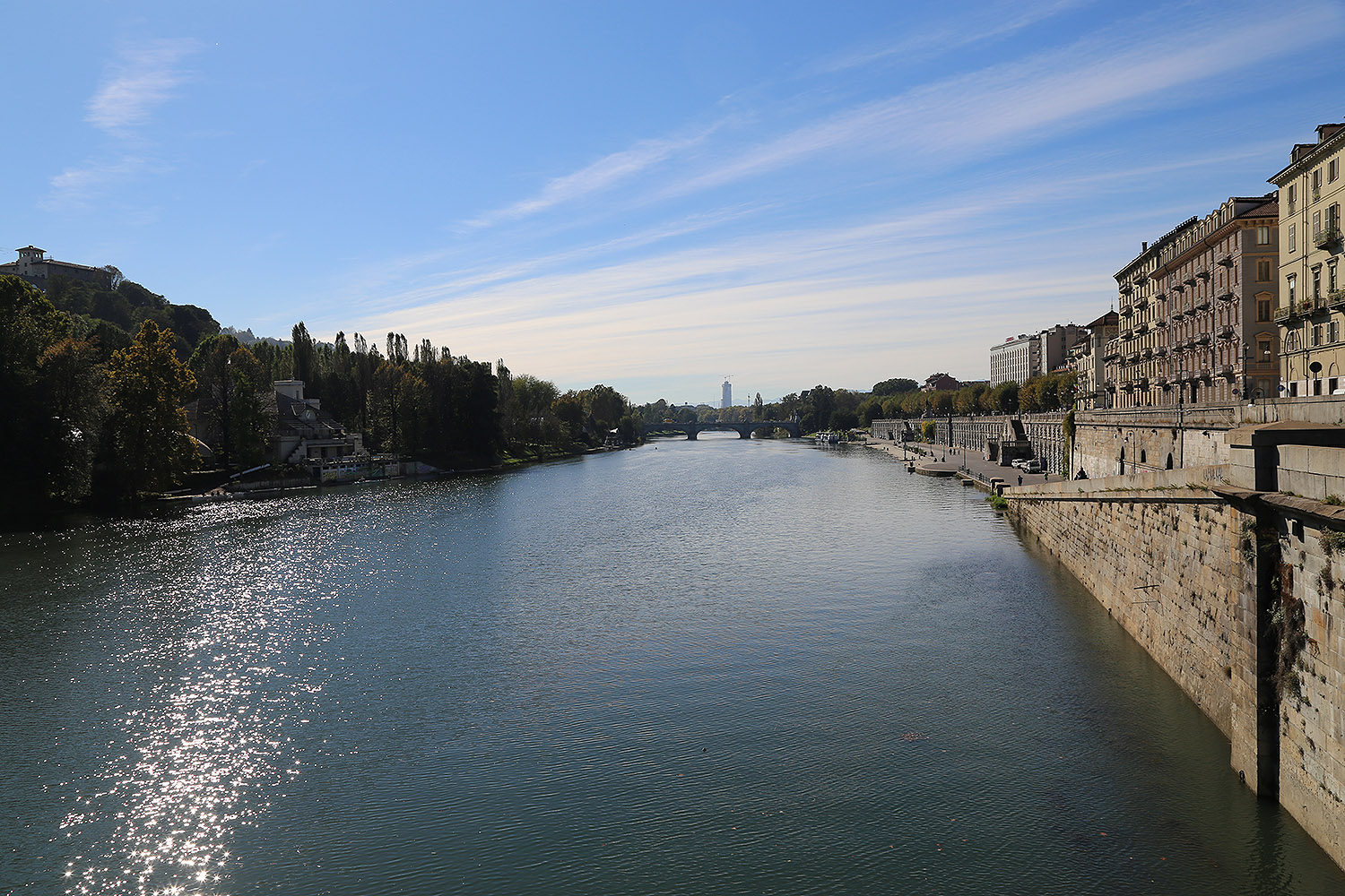 Il Po dal Ponte Piazza Vittorio verso sud