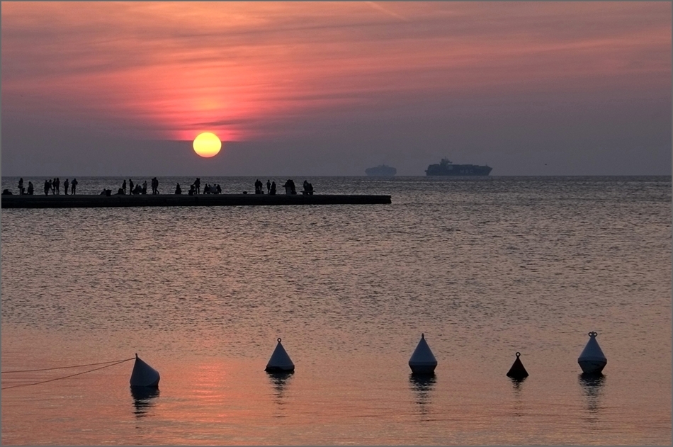 Tramonto sul molo Audace