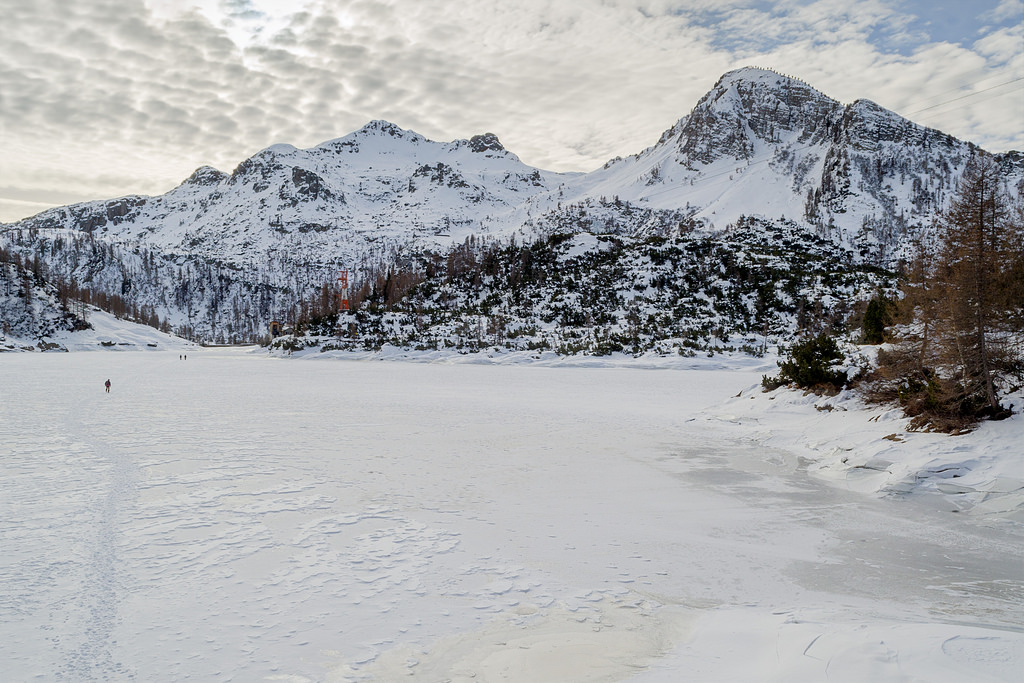 Sul lago Marcio, laghi Gemelli, Orobie.