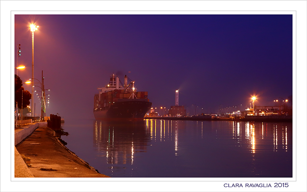 Arriva un bastimento...