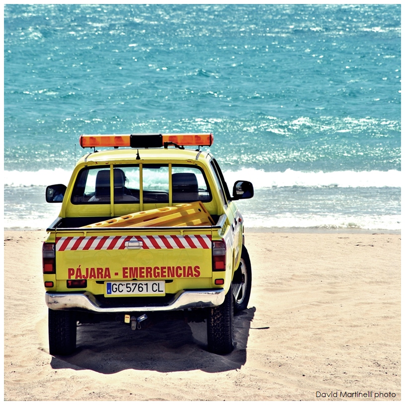 a spasso sulla spiaggia