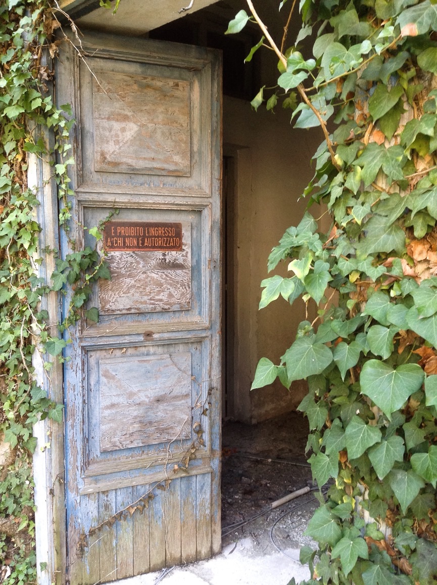 " E proibito l'ingresso "