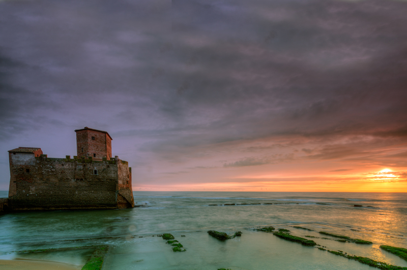 Tramonto a Torre Astura