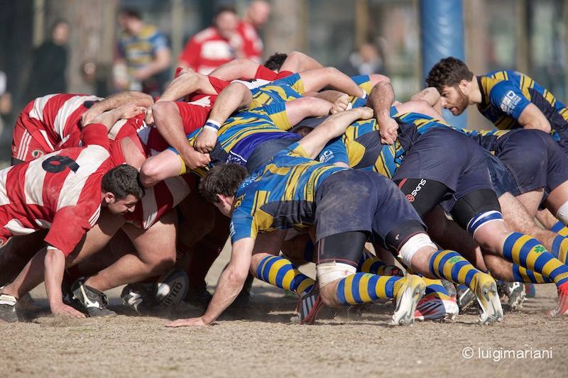 un abbraccio fra ....amici