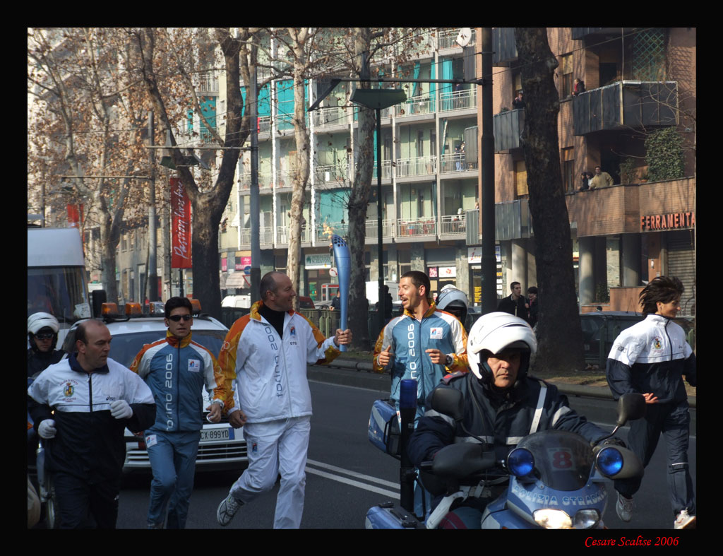 Fiaccola Olimpica a Torino 9 febbraio 2006