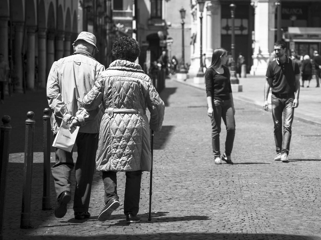 L'amore non � gi� fatto. Si fa!