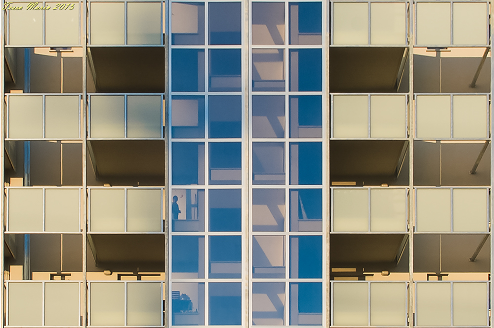 Simmetria assiale decontestualizzata.