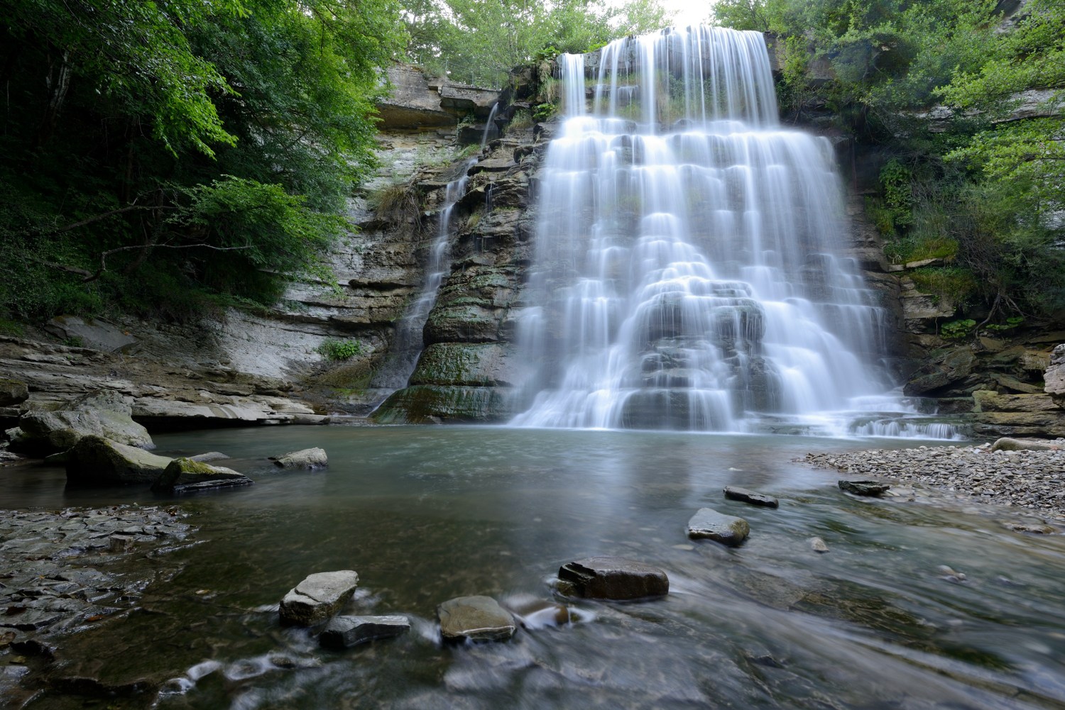 torrente Alferello, cascata presso Alfero.