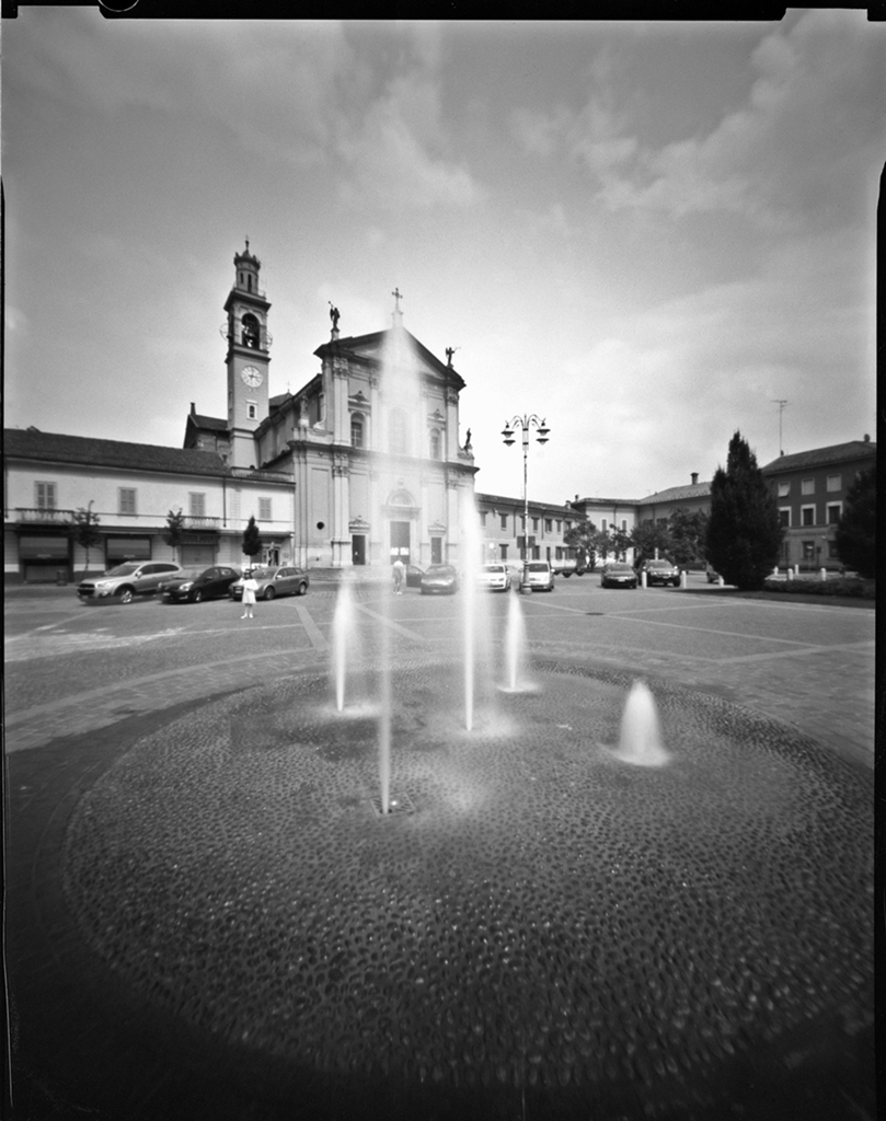 di pioggia in pioggia ;/) pinhole