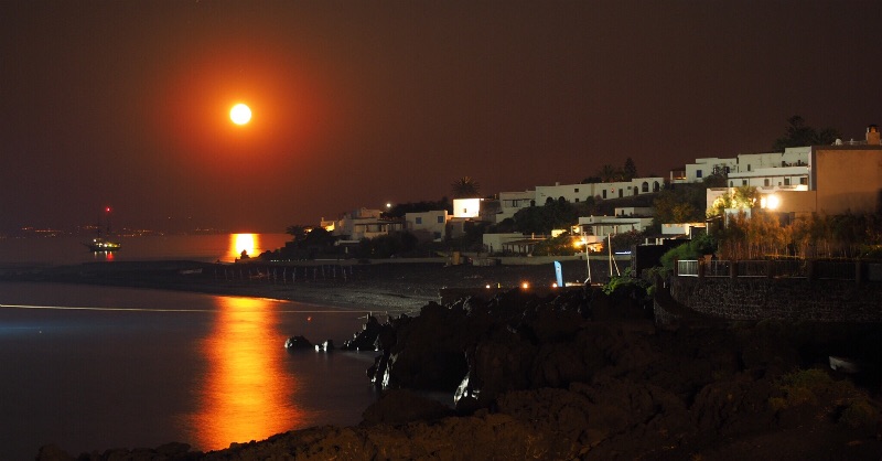 Moonlight Stromboli