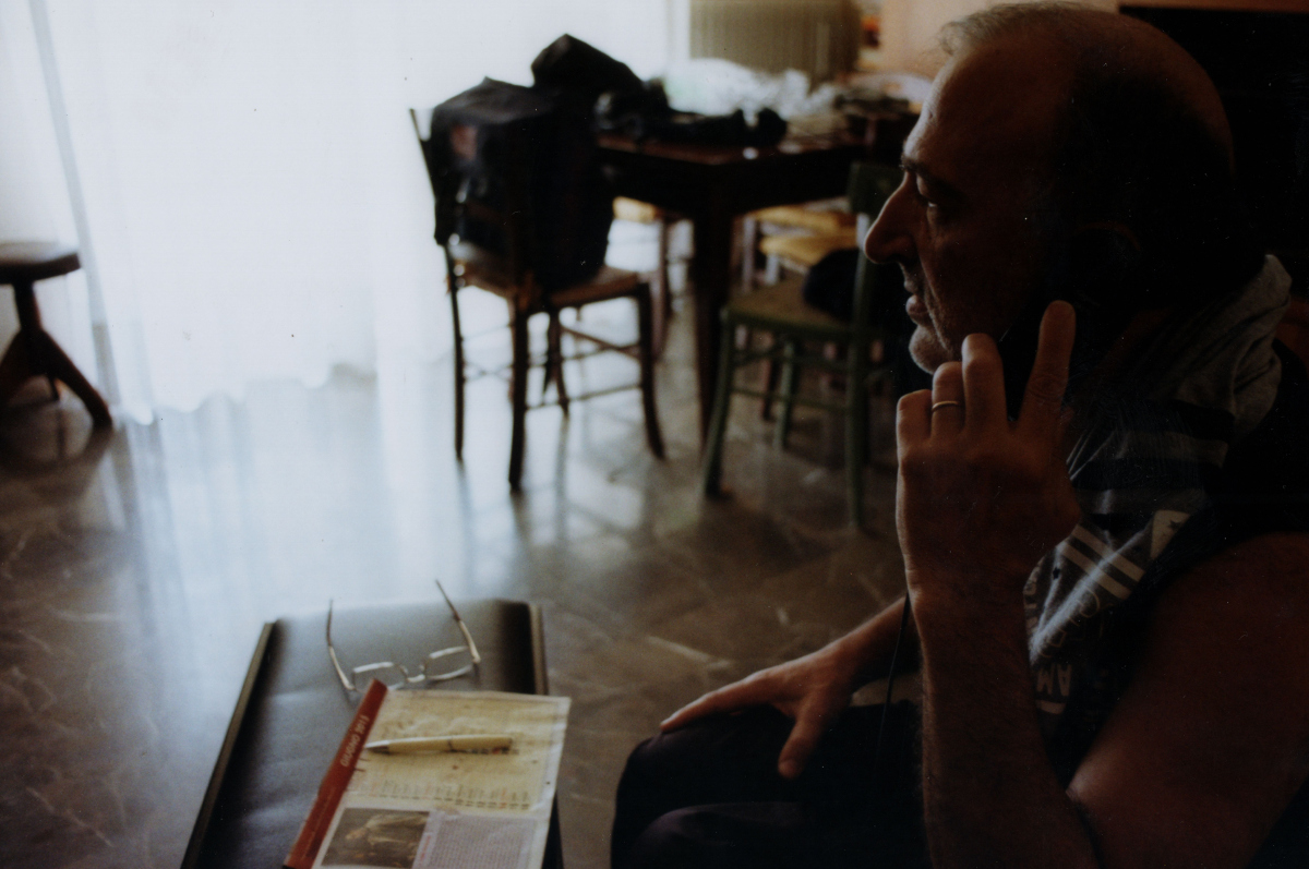 Uomo al telefono III