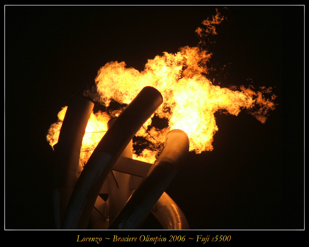 Braciere Olimpico by Night