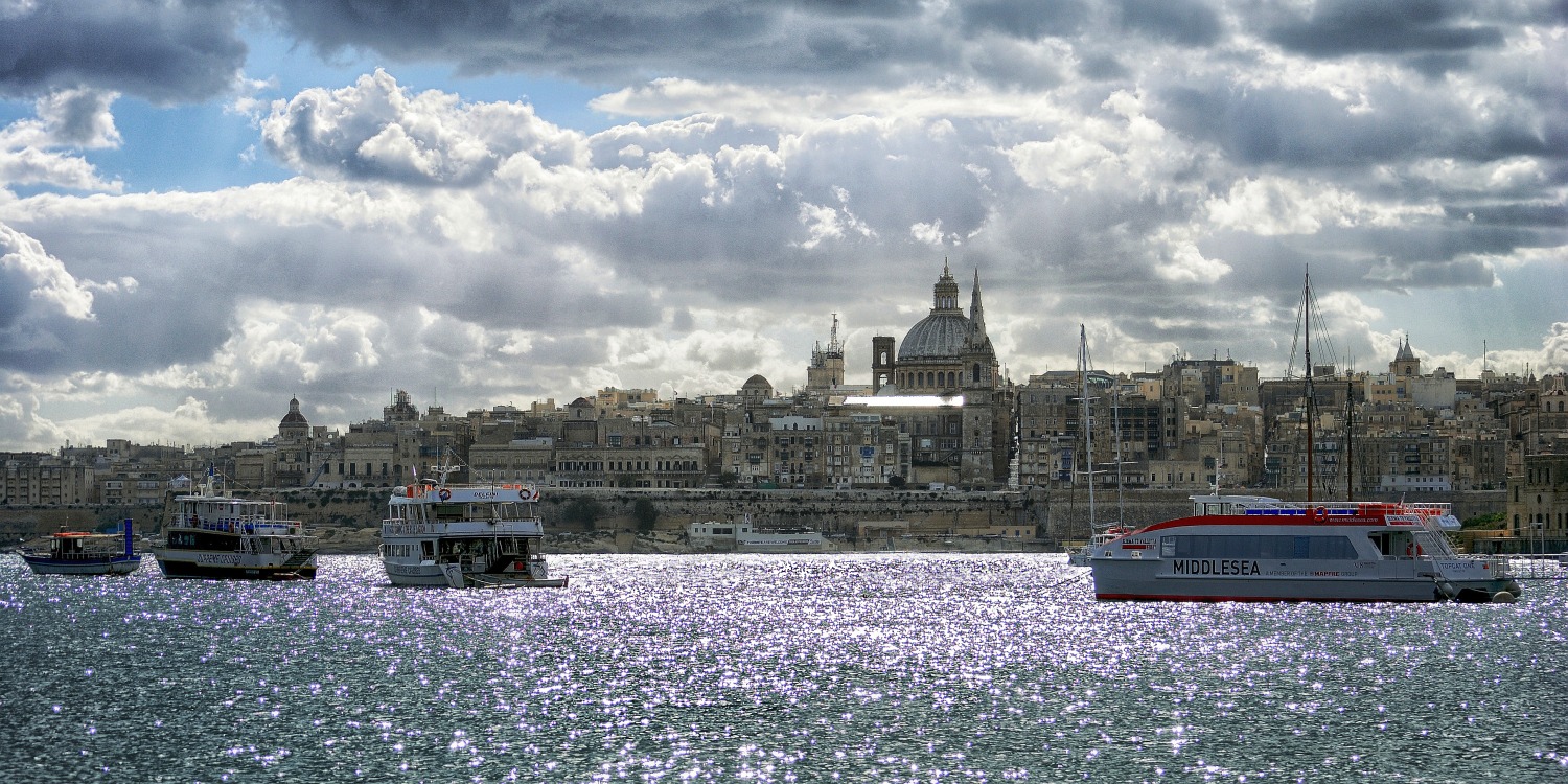 La Valletta dal mare