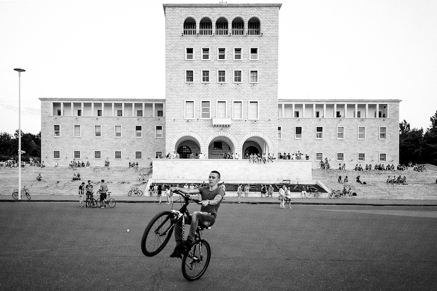 Sheshi N�n� Tereza - Universiteti Tiran�