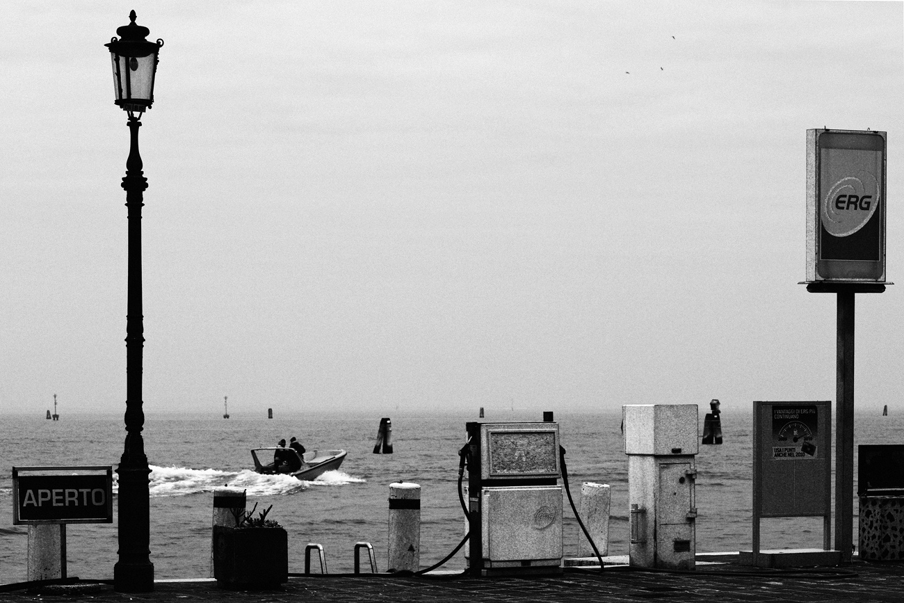 Rifornimento in laguna