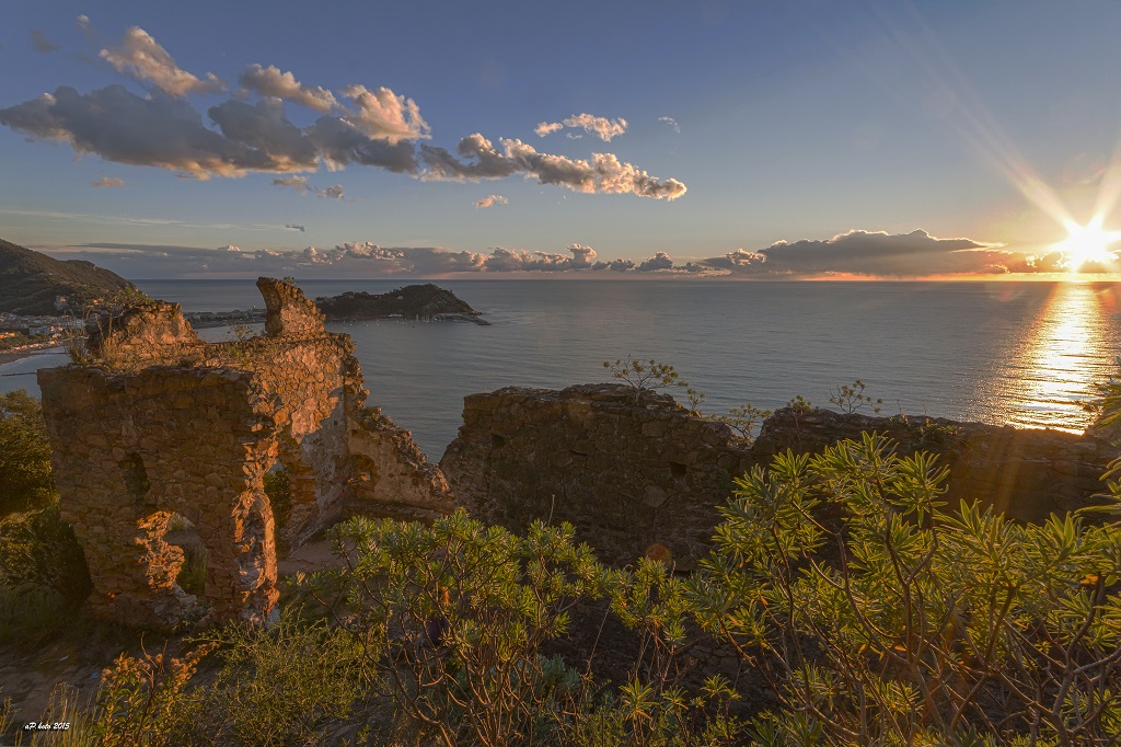 Tramonto rovine S.Anna Sestri Levante
