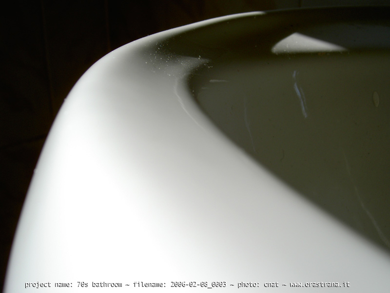 2006-02-08_0003 - 70s bath