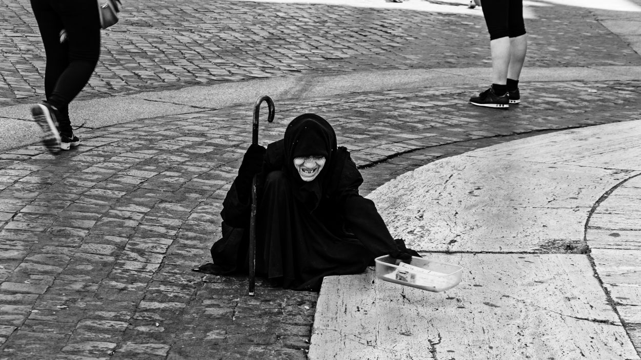 Behind me Behind you....