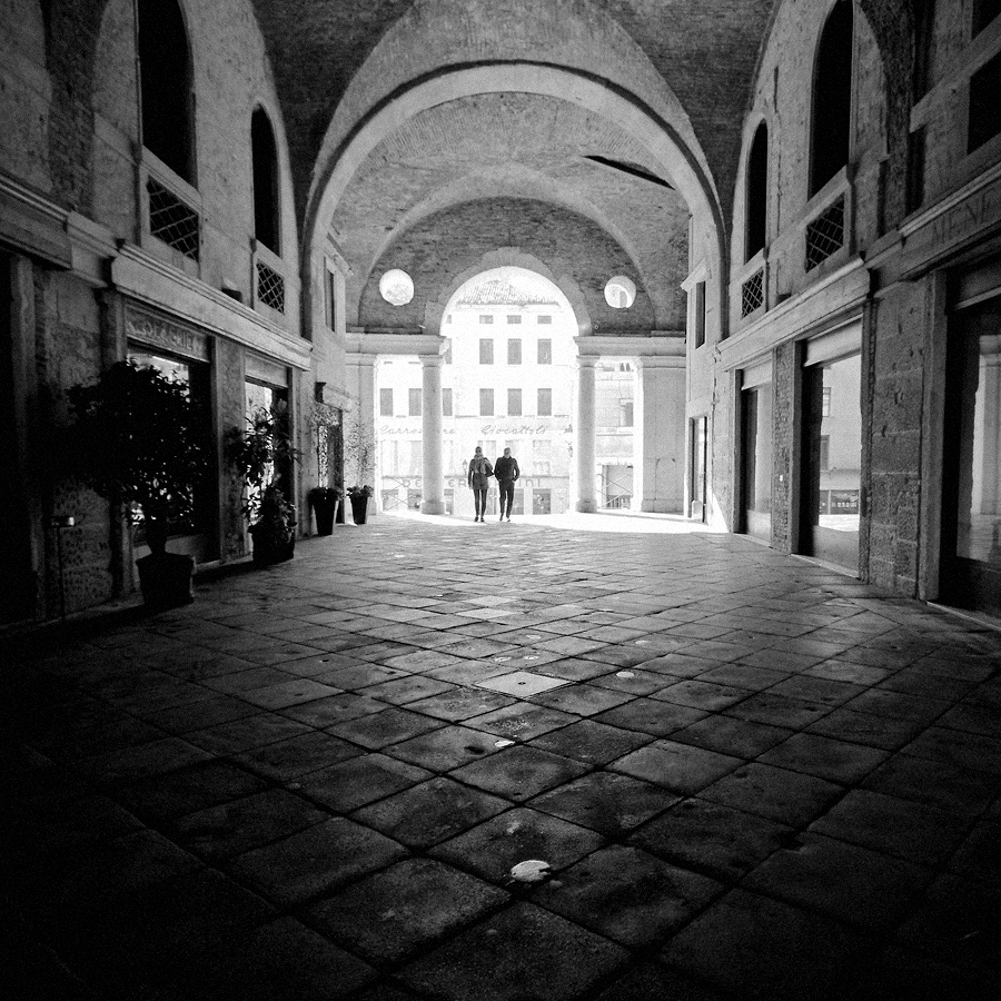 Passeggiando in citt�