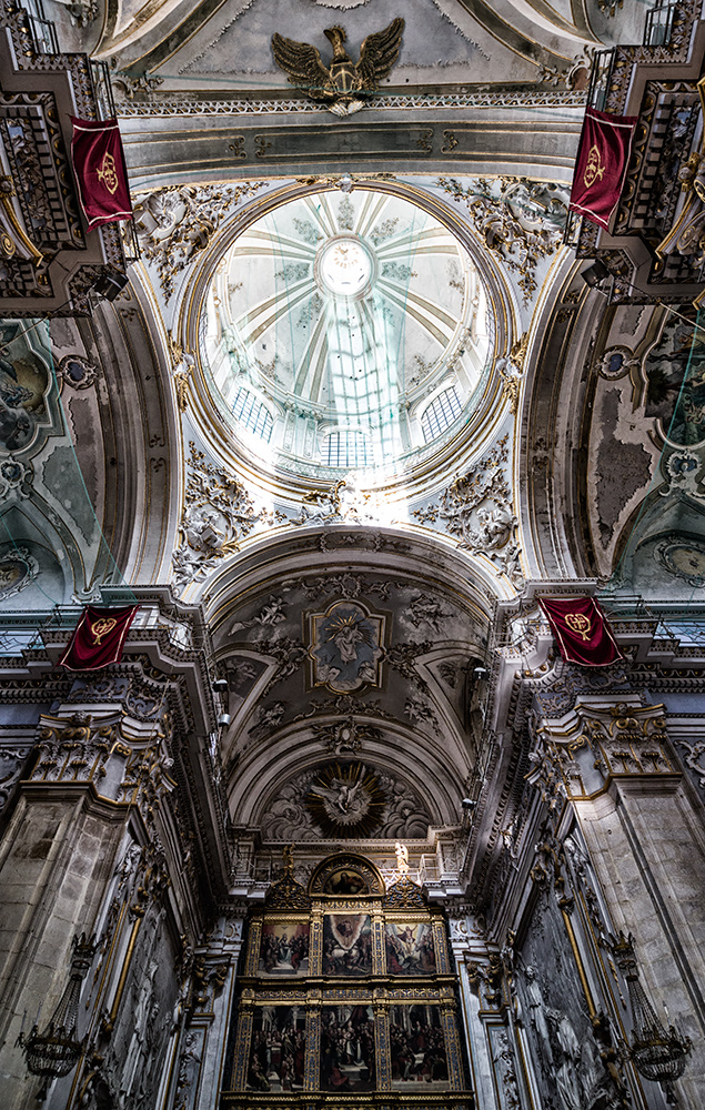 interno chiesa a modica modica