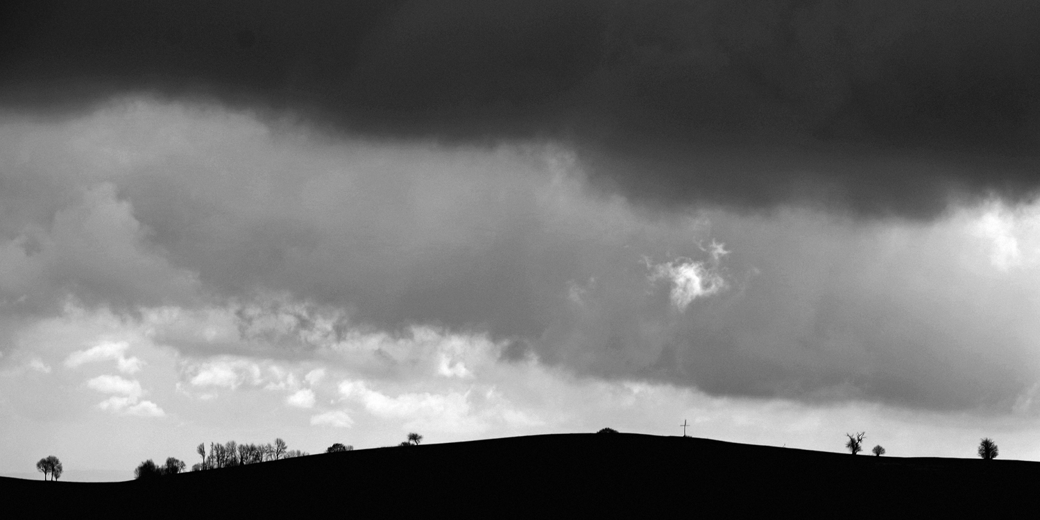 Profilo lessinico con nubi