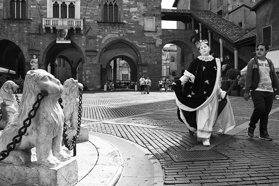 E basta con ste foto !