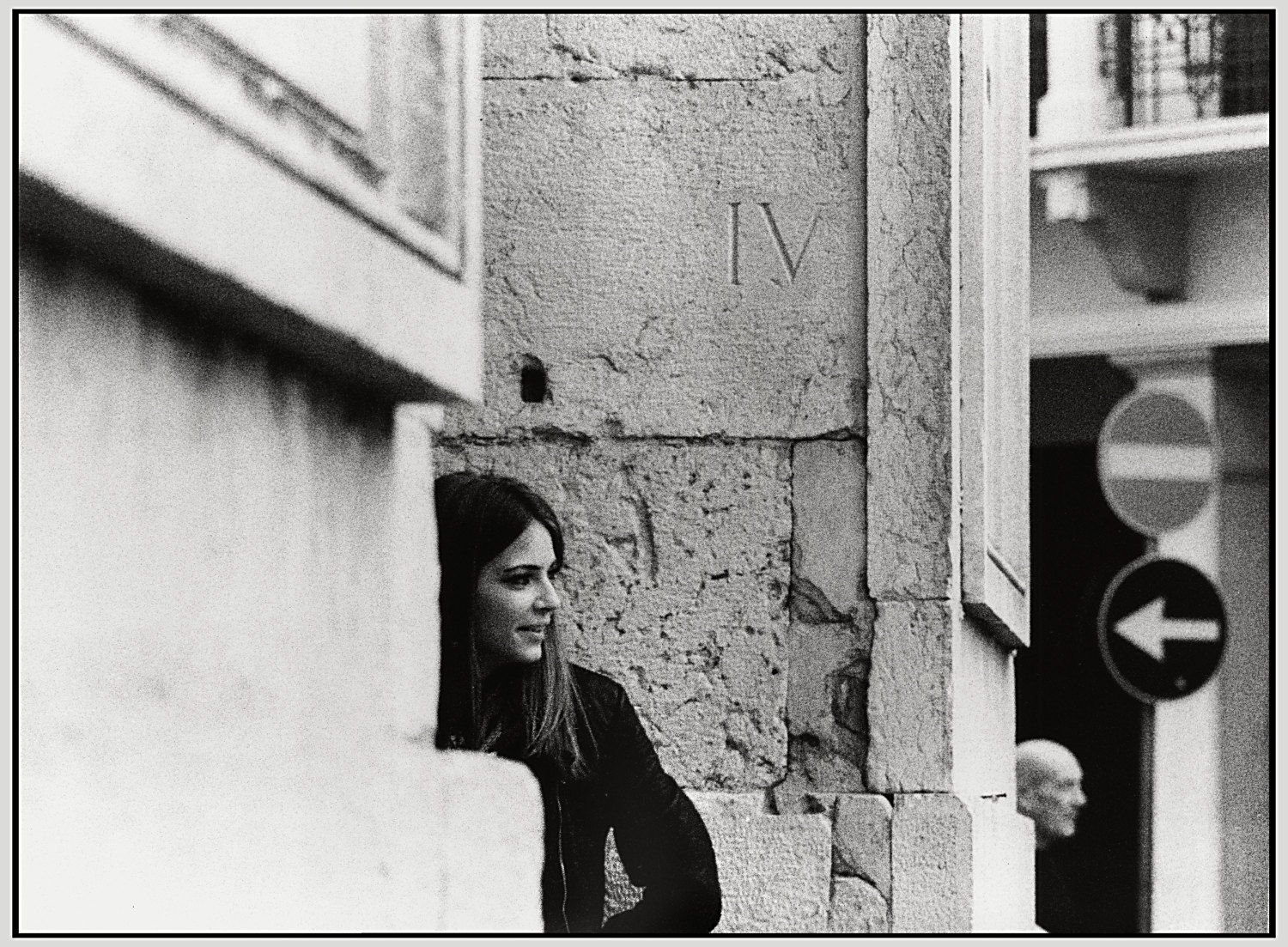 Lei gioca a nascondino!