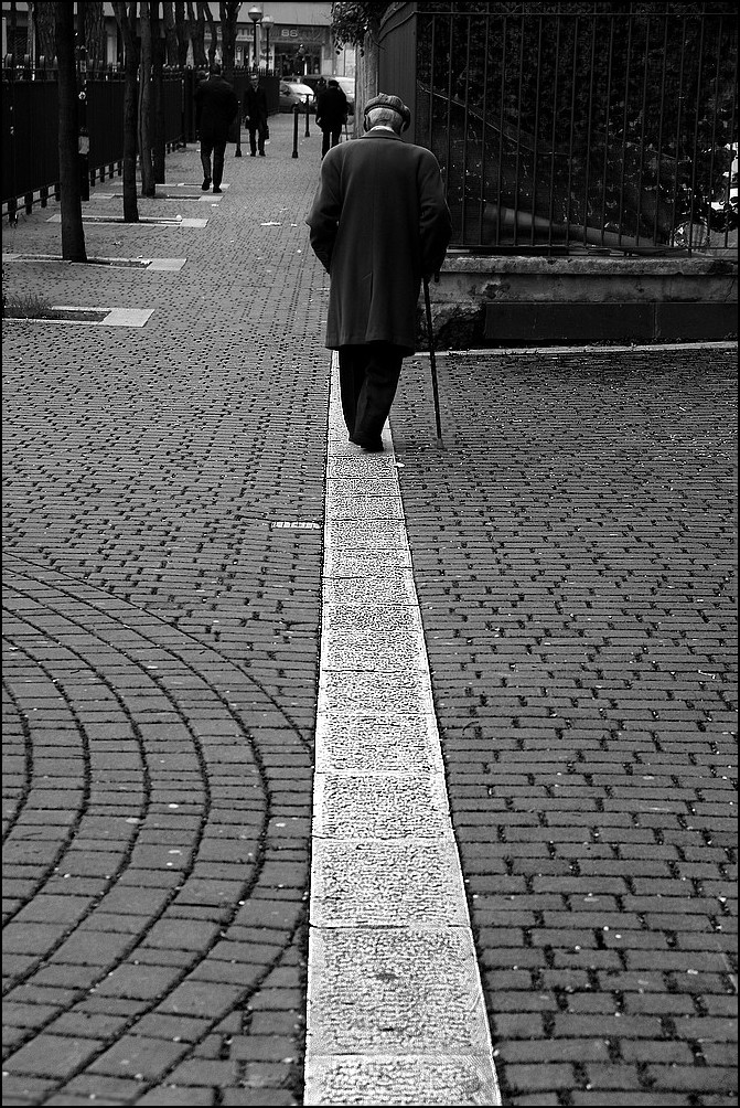 va seguendo...la retta linea