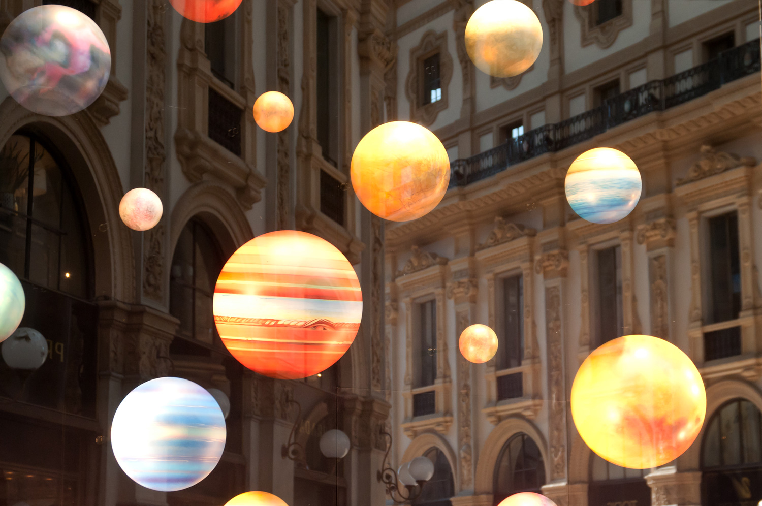 Milano e i suoi ...pianeti