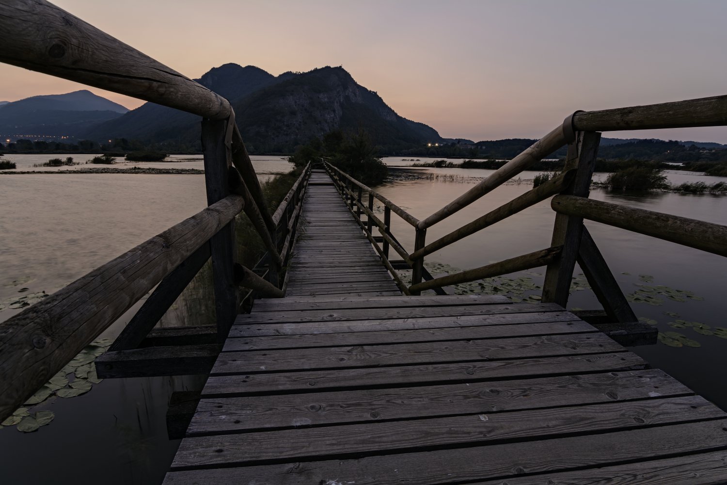 Alba estiva alle Torbiere