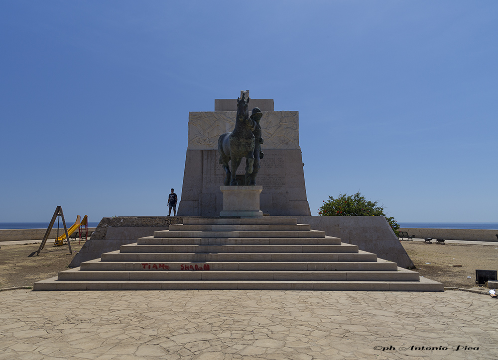 a guardia del Milite ignoto