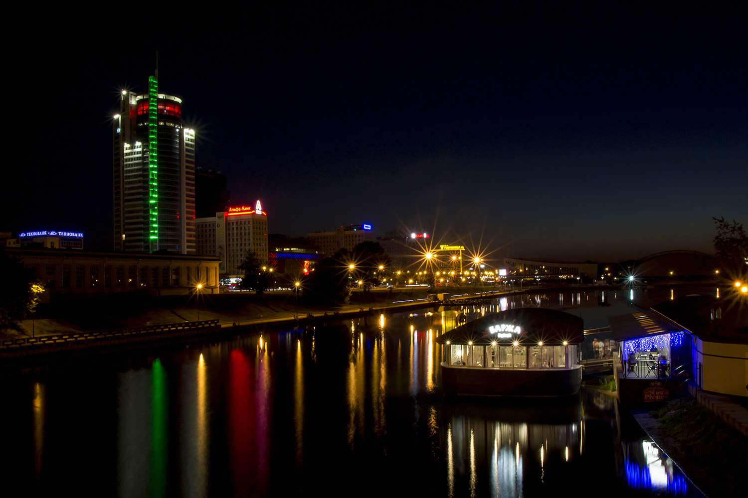 Minsk, dal tramonto all'alba.