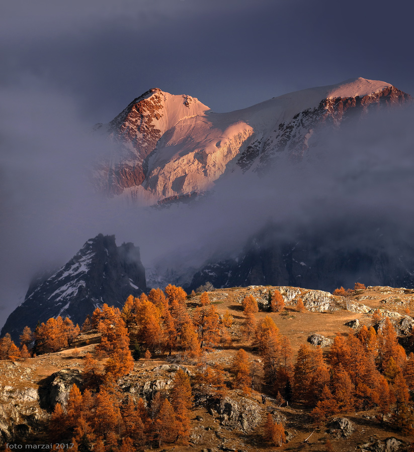 Punta Walker & Punta Whymper all'alba