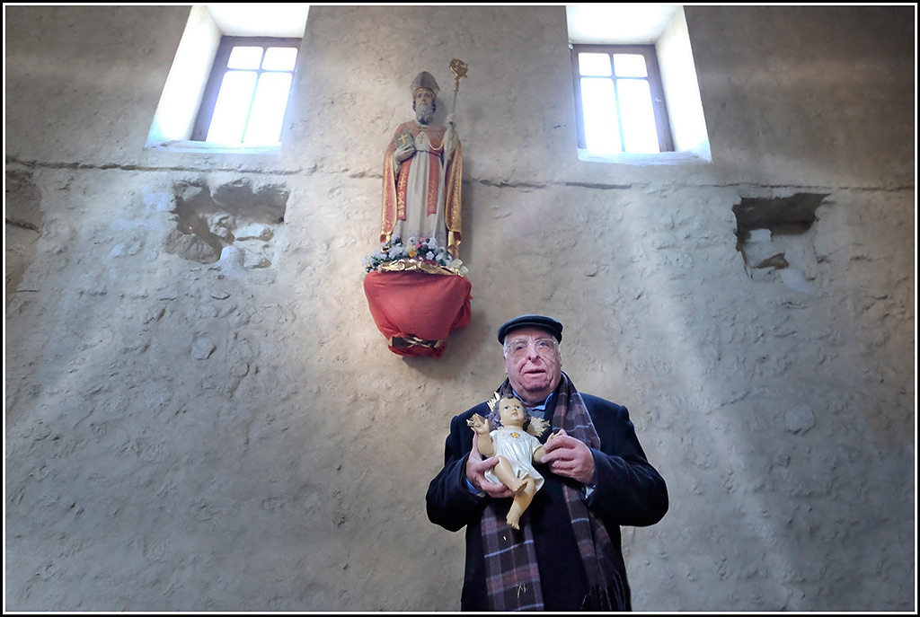 S.Nicola con bambino